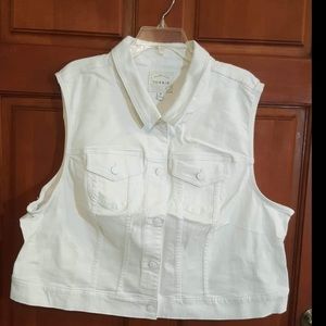 Torrid White Sleeveless Denim Vest Size 4